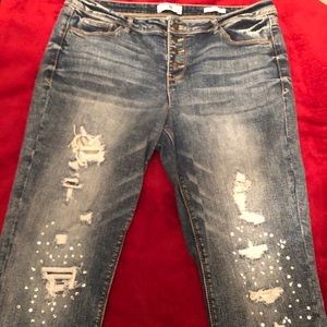 Distressed EmbellishedJeans